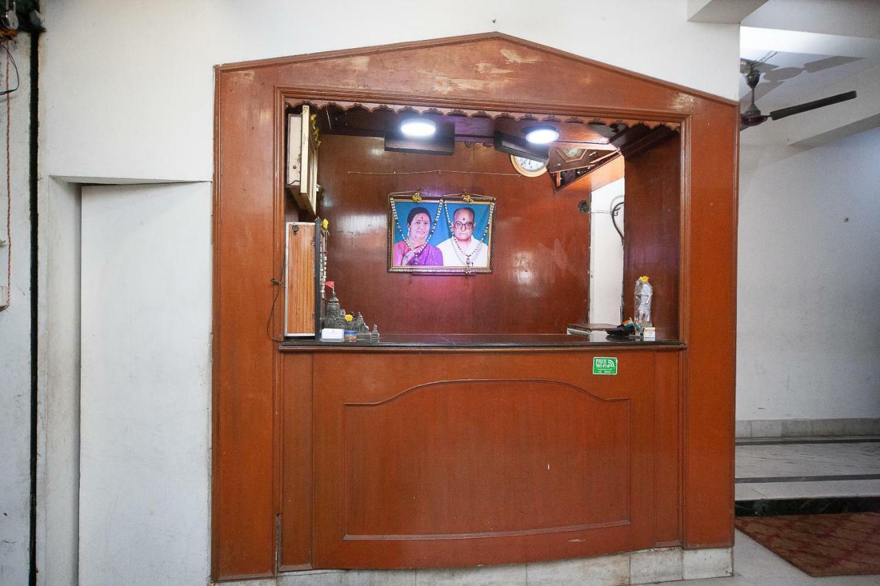 Spot On 38565 Hotel Surya Thiruvengadam St Chennai Extérieur photo